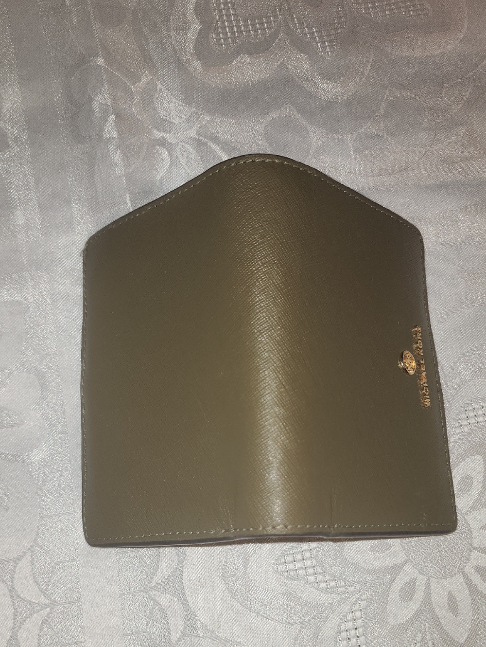 Michael Kors Saffiano Leather Bifold Wallet Olive Green - Picture 3 of 6